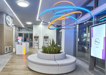 ΔΕΗ: Ανοίγει δέκα νέα καταστήματα σε όλη την Ελλάδα