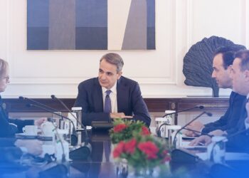 Vodafone: Margherita Della Valle - Κυριάκος Μητσοτάκης