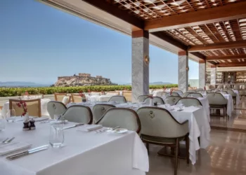 Ανακαίνιση του εμβληματικού GB Roof Garden Restaurant στη Μεγάλη Βρεταννία
