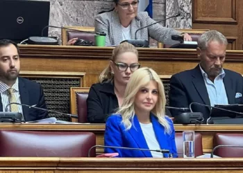 Έλενα Ράπτη