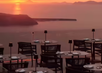 Το Mavro Restaurant και ο Δημήτρης Κατριβέσης φέρνουν το «ηφαίστειο» στο πιάτο σας